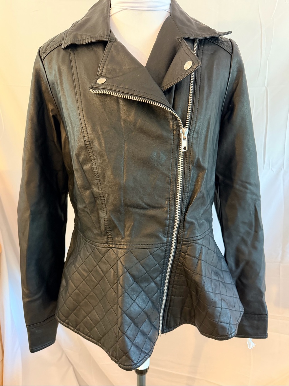 Forever 21+ Women's Black Quilted Faux Leather Moto Jacket